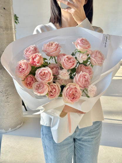 Elegant Rose Flower Bouquet