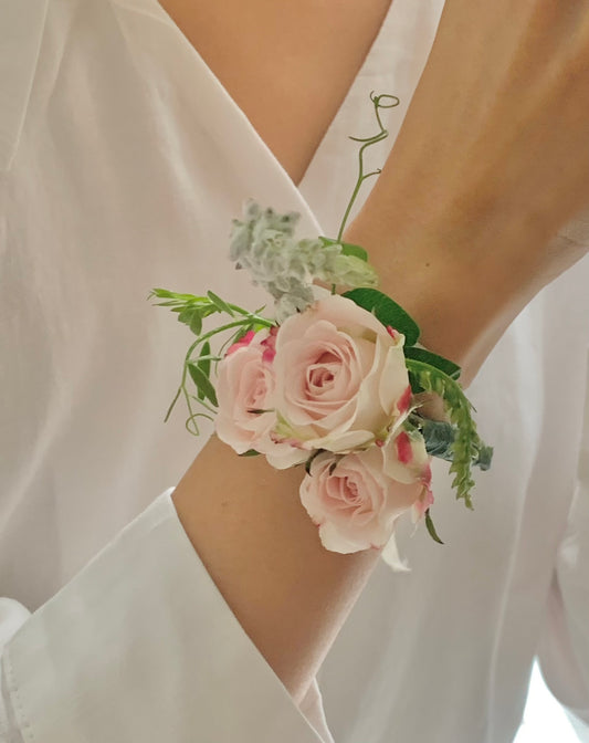 Set of Corsage and Boutonniere