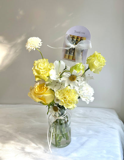 Small Vase Arrangement