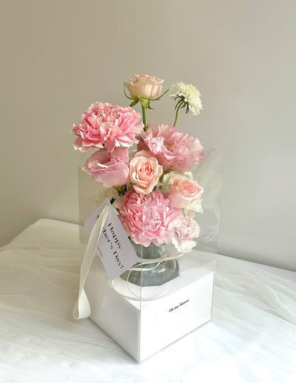 Small Vase Arrangement